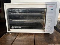 Front view of Moulinex Compacturbo toaster oven closed