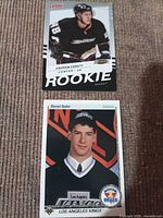 Front views of both hockey cards in lot