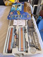 Tray with locomotive, tender, two coaches, manual inside opened original box