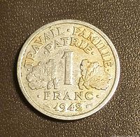 Reverse side with 1 FRANC and oak leaves, date 1942