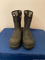 front view showing overall boot condition