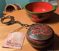 Watch ornament with chain, tag and ceramic bowl