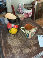 Overview of both pitchers on table