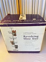 Design Trend shoe tree box front view