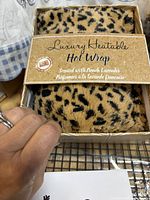 Boxed leopard print heatable wrap