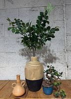 Front view showing all three decor pieces together