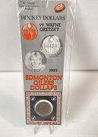 Front of sealed 1983 Gretzky Hockey Dollar package