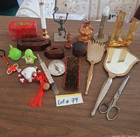 Group overview of all assorted items on table