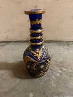 Full view showing shape, colour and decorative pattern