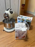Mixer, vase box, and water set box grouped
