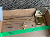 Overview of all jewelry and compact in box