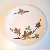 Top view of platter showing full Autumn Leaves pattern