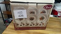 Front of box showing brand, pattern name, piece count, and floral design