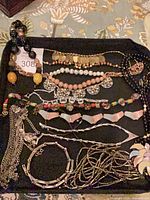 Entire tray showing all jewelry pieces