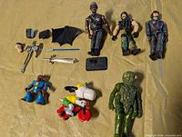 Overview of all figures and accessories