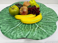 Top view showing leaf design, color and scale