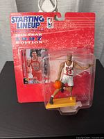 Front of sealed 1997 Starting Lineup Scottie Pippen figure package