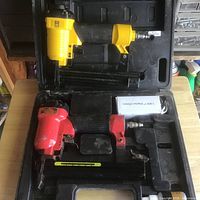Overall view of case with both pneumatic tools and accessories