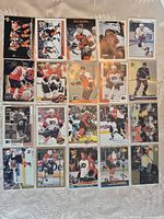 Twenty Eric Lindros hockey cards arranged in four rows of five