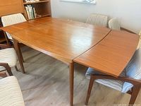 Table with both leaves extended