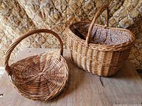 Both wicker baskets together on tabletop