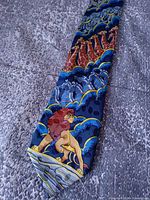 Full view of tie front design