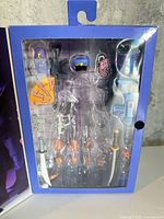 Window box showing all loose accessories in blister tray