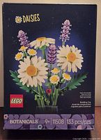 Front of sealed LEGO Botanicals Daisies set 11508 box