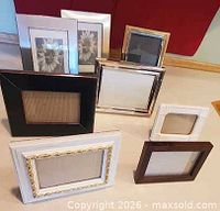 Front view of all eight assorted frames