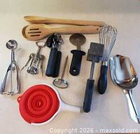 Group shot showing all 11 kitchen tools