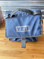 Front view of navy YETI Daytrip lunch cooler closed