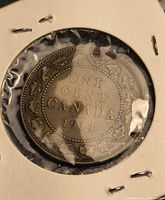 Reverse of 1914 Canadian cent showing ONE CENT CANADA within wreath