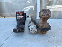 Front view of Curt ball mount, dual-ball mount and sizes