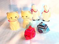 lot overview showing cat, chef and boat shakers