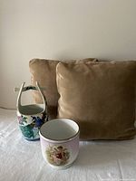 Group shot: both planters and two pillows