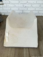 Front view of foam leg support wedge pillow