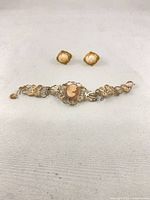 Bracelet and earrings overview
