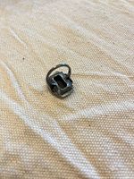 Rear view of ring band and underside