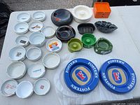 Full lot overview on table showing all ashtrays