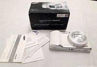 Camera, box and manuals overview