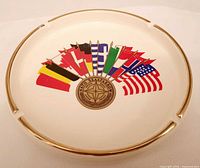 Top view showing entire ashtray design and gold rim