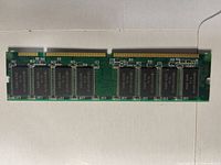Front of 128 MB SDRAM DIMM showing Hynix chips