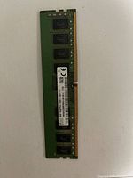 Front of SK Hynix DDR4 module showing label and ICs