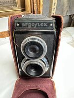 Front view of Argus Argoflex TLR inside open leather case