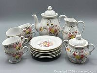 Full set front view showing all 17 pieces