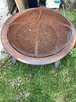 Top view of fire pit with mesh spark screen