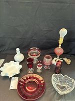 Full lot overview showing all ten glass items and lamp