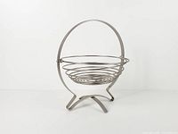 Basket assembled, front view