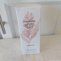 Front of sealed Elizabeth Arden White Tea Ginger Lily 50 ml box