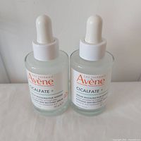 Front view of both 30 ml Avene Cicalfate+ serum bottles